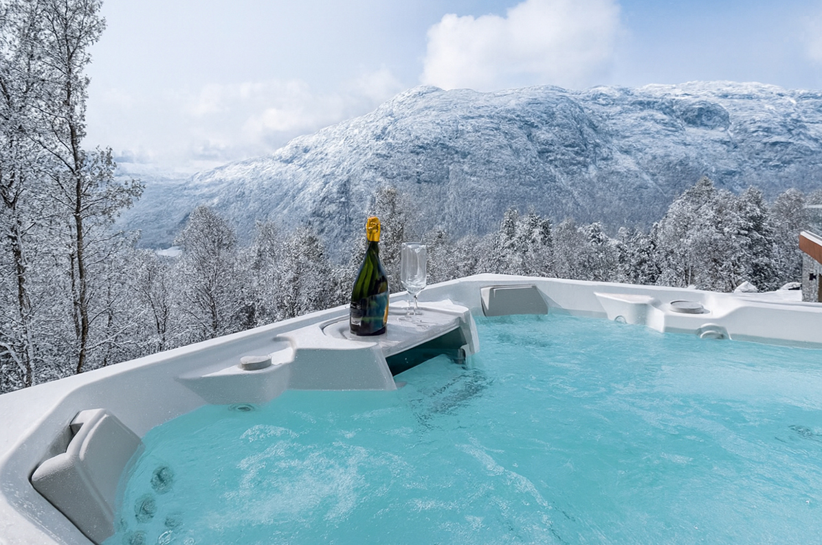 Solheisen Cabin Hot Tub